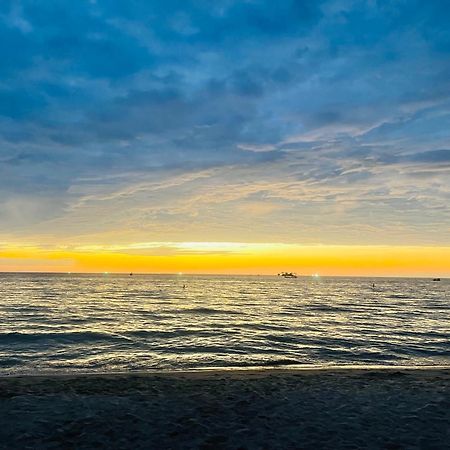 Thai Long Hotel Grand World Phu Quoc Exteriör bild