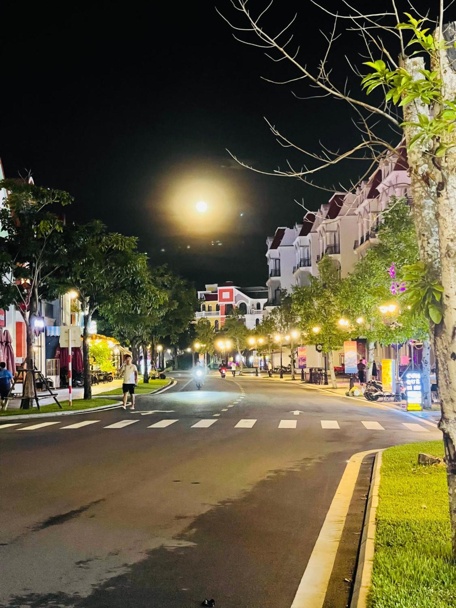 Thai Long Hotel Grand World Phu Quoc Exteriör bild